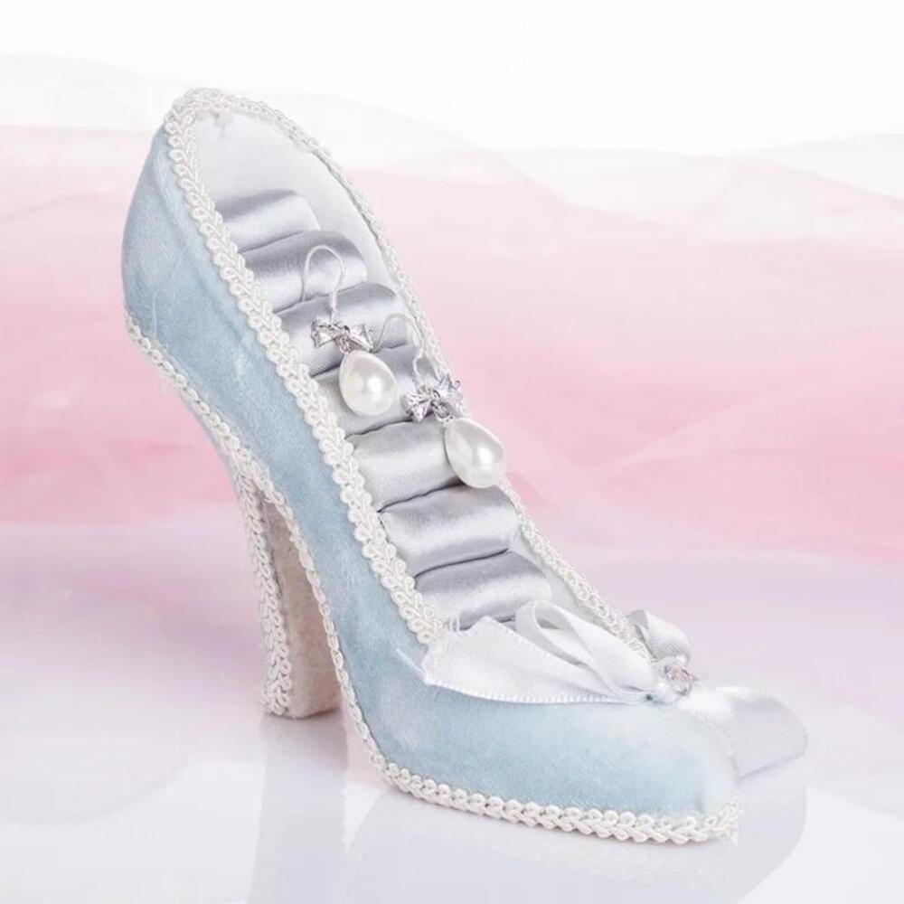 High Heel Shaped Jewelry Rack In Light Blue